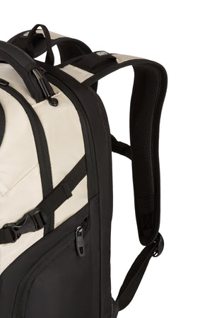 Swissgear Endure 17 inch Laptop Backpack - Wire reinforced padded carry handle