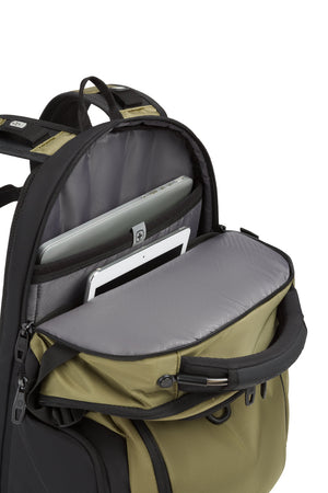 Swissgear Endure 17 inch Laptop Backpack - Padded laptop compartment fits laptops up to 17