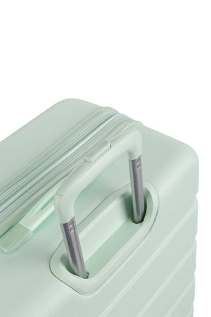 SWISSGEAR 7366 Expandable 3pc Hardside Luggage Set - Aluminum extension handle on all pieces in set