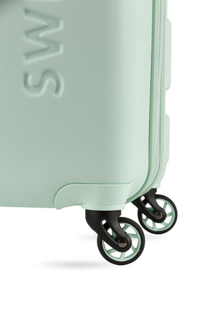 SWISSGEAR 7366 Expandable 3pc Hardside Luggage Set - Four 360° spinner wheels for easy maneuverability