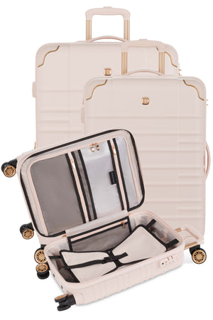 SWISSGEAR 8027 Expandable Spinner 3 Piece Luggage Set - Rose Set contains an Expandable Carry-on Spinner and Medium and Large Expandable Spinners