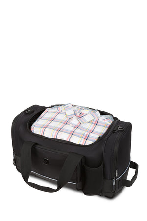SWISSGEAR 9000 20” Apex Duffel Bag Spacious main compartment for large gear 